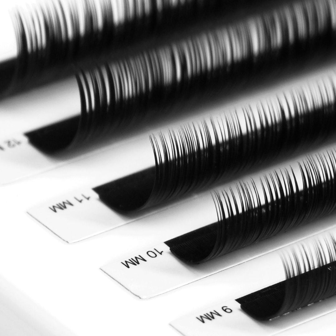 back view of a strip of mynk 0.15mm lashes