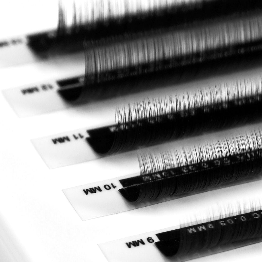 back view of a strip of satin silk 0.03mm lashes